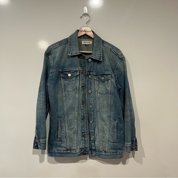 Madewell The Oversized Jean Jacket in Capstone Wash - Picture 4 of 11